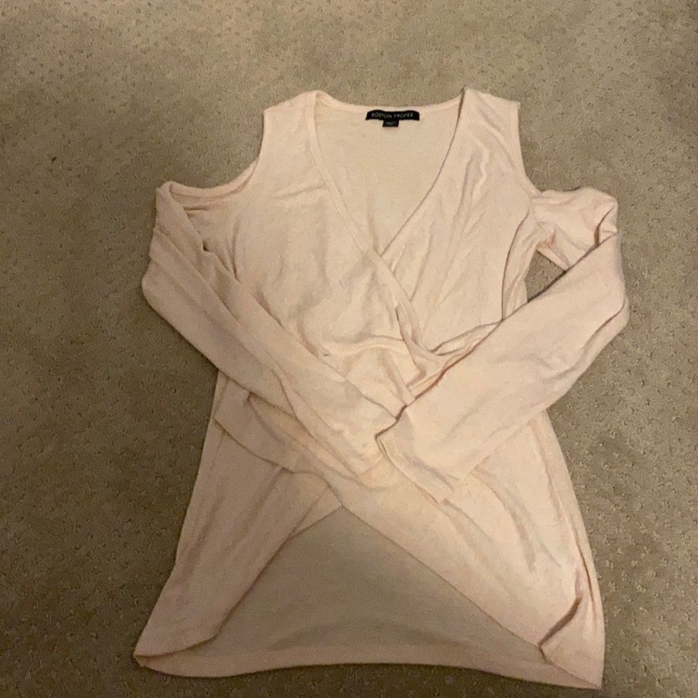 Boston Proper Cold‑Shoulder Wrap Front Top Women’s XS Pink